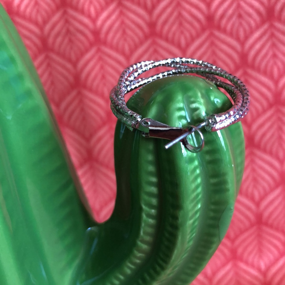 Silver tone hoop earrings - Picture 3 of 3